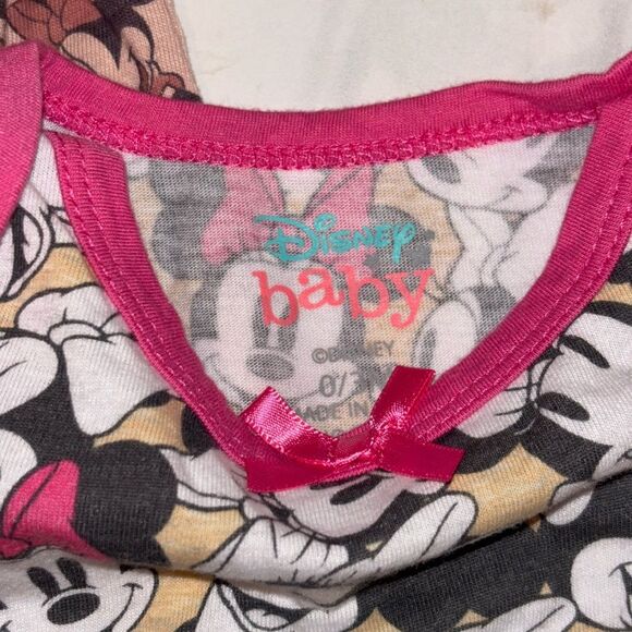 Seven piece Minnie Mouse Disney bundle - Picture 8 of 8